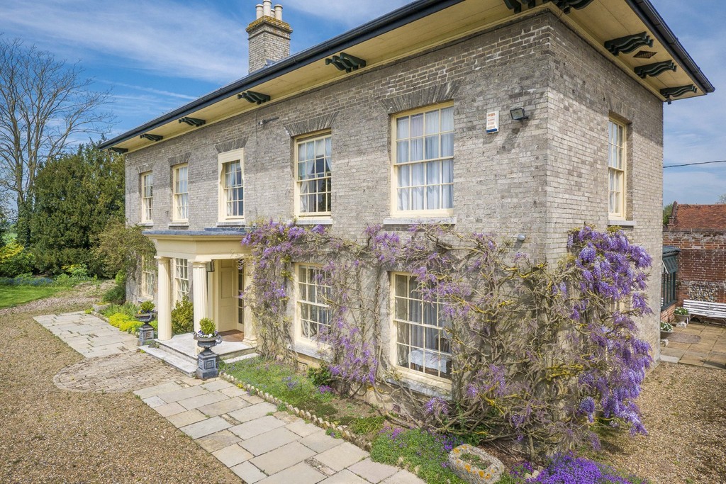 Rodbridge House - Grade II listed building in Long Melford, Suffolk