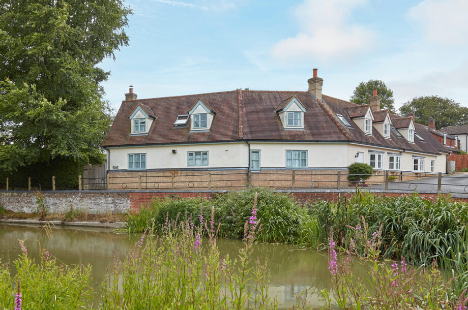 Ashley, Newmarket