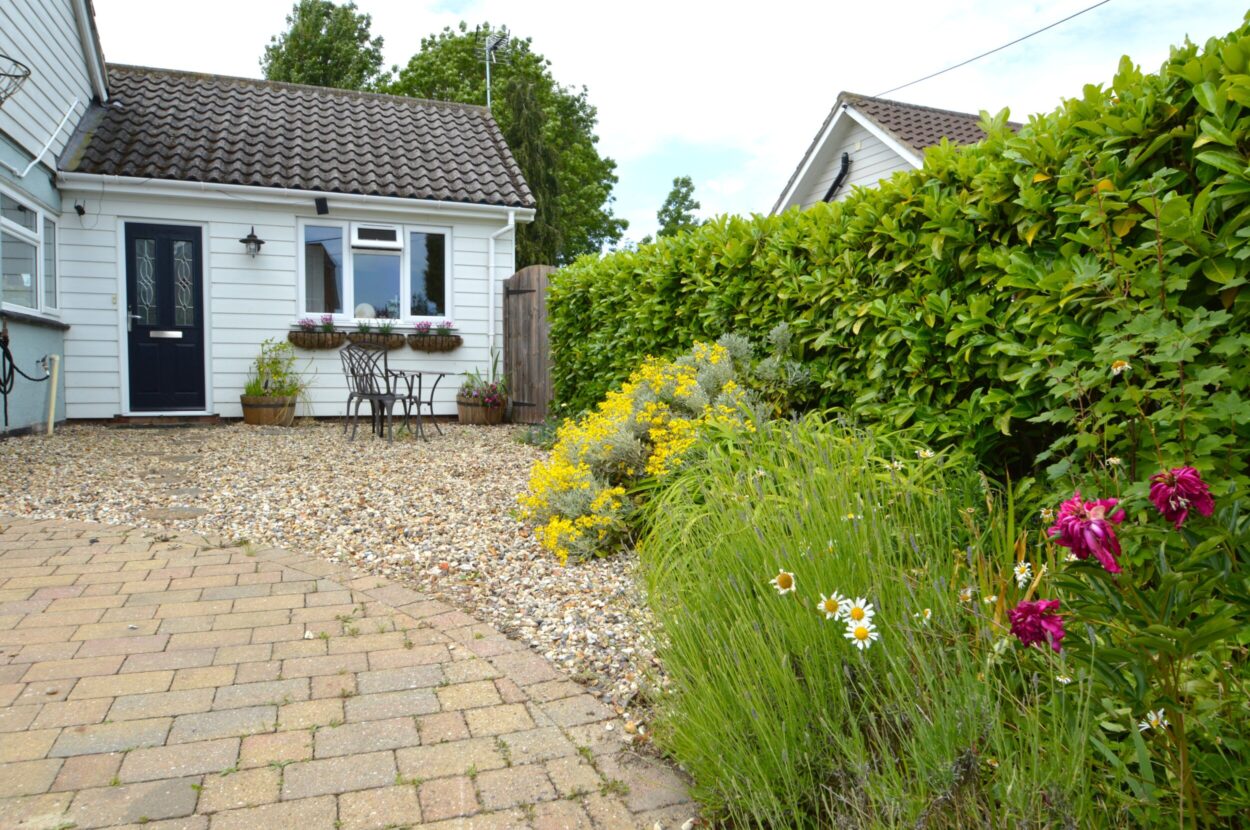 Cross End, Pebmarsh, Essex