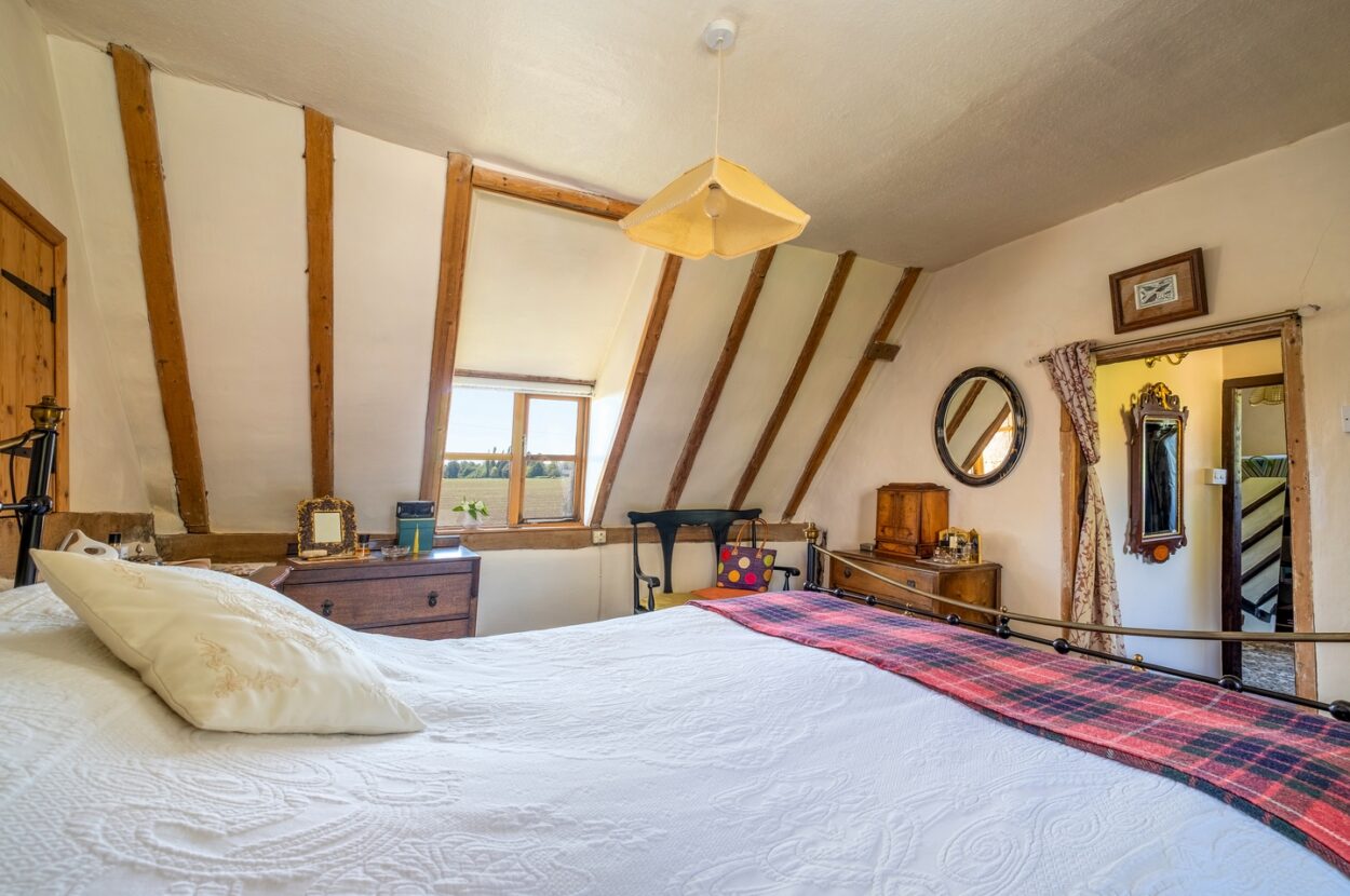 Parkers Road, Cotton