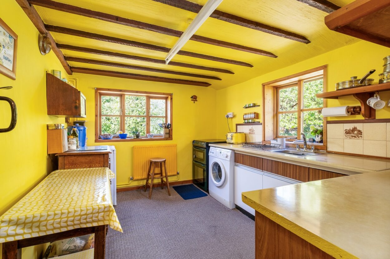 Parkers Road, Cotton