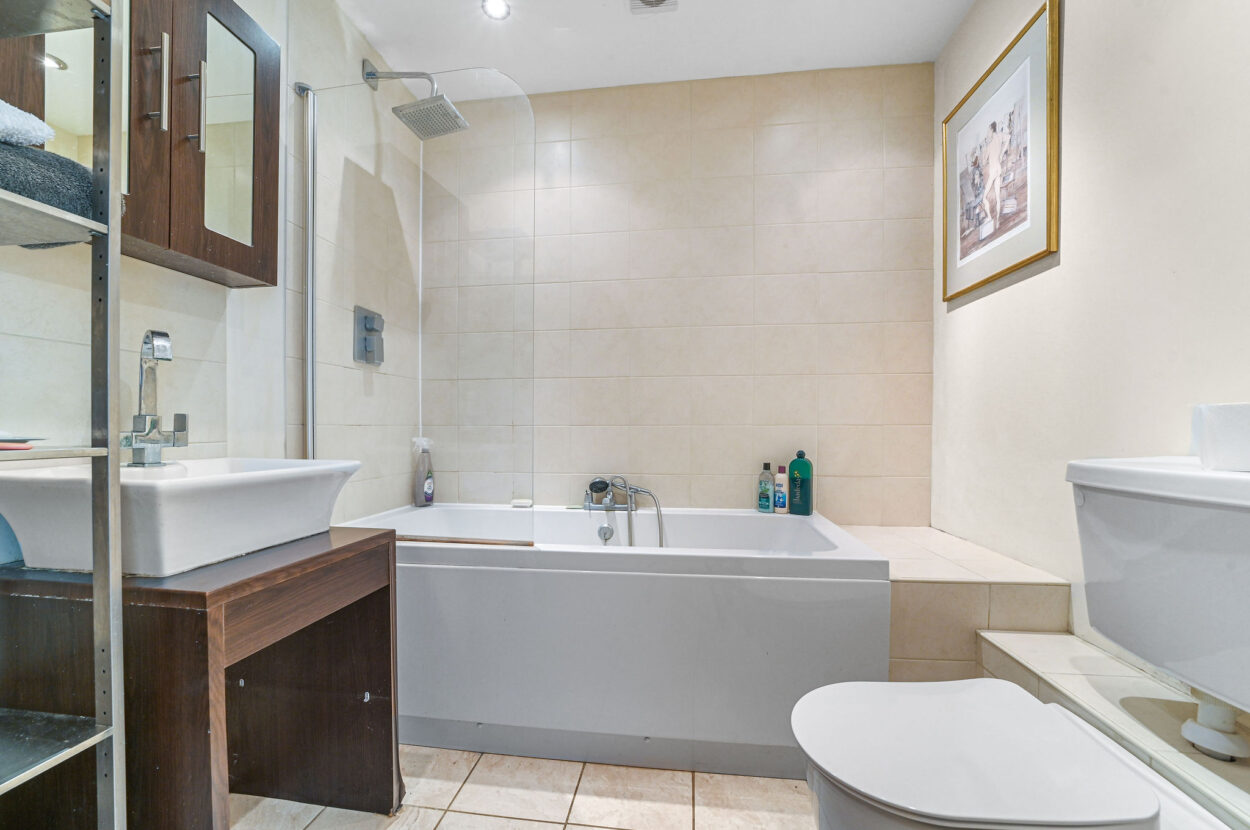 Lower Farm Road, Ringshall