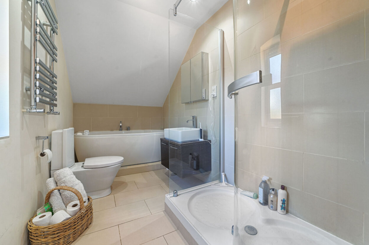 Lower Farm Road, Ringshall