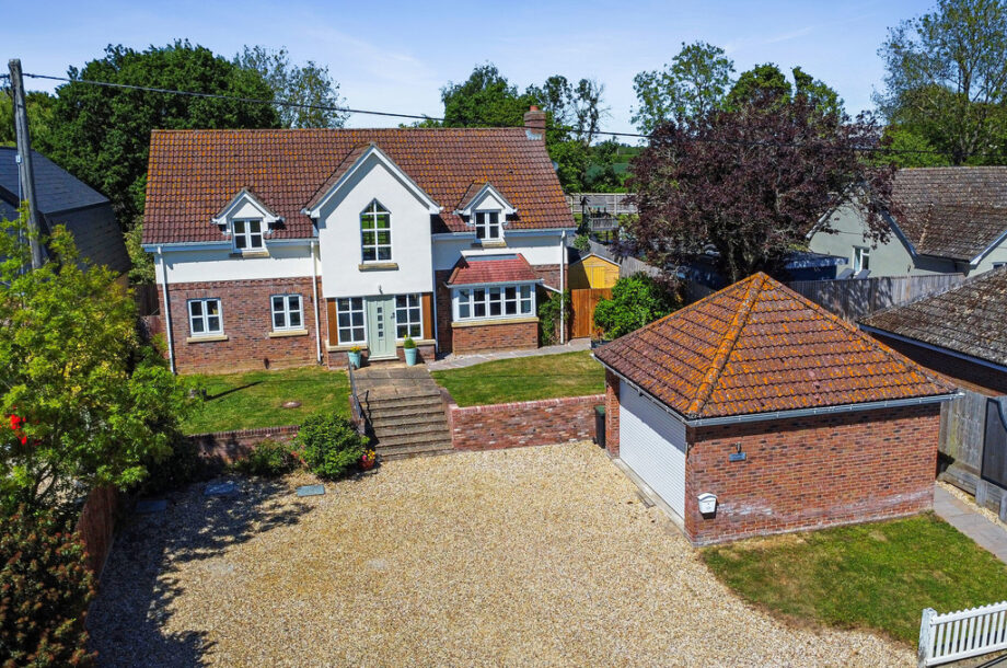 Lower Farm Road, Ringshall