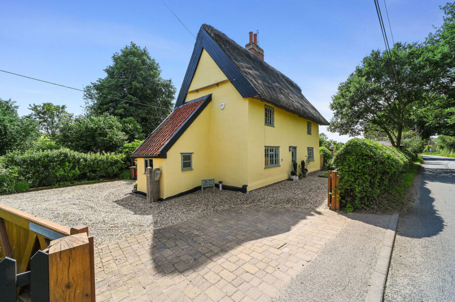 Lower Road, Hemingstone