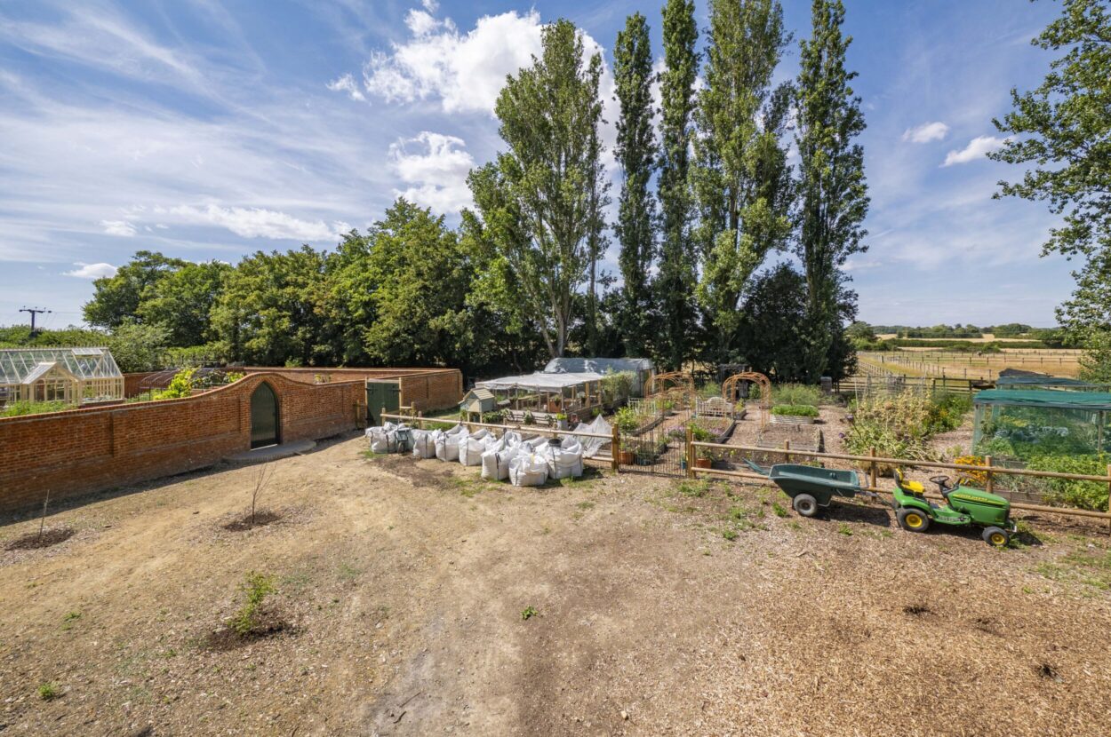 Belchamp Otten, Suffolk/Essex Border
