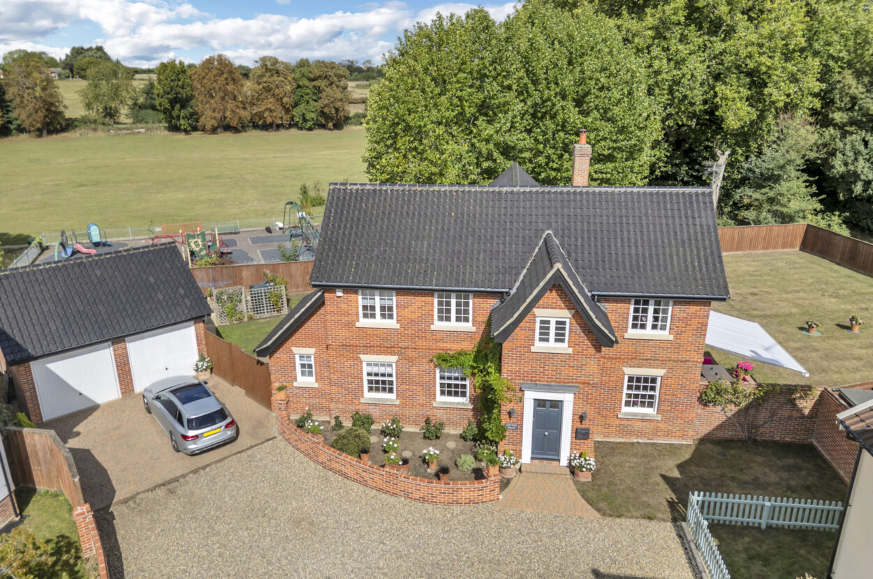 Wattisfield, Diss
