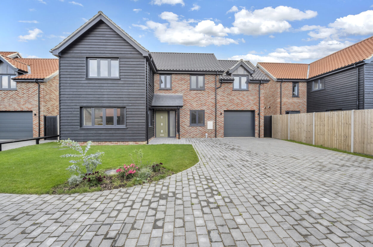 Alia Way, Church Road, North Lopham