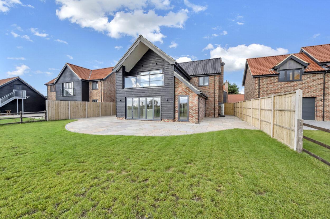 Alia Way, Church Road, North Lopham