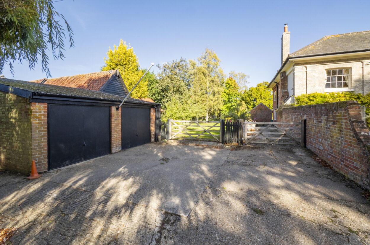 Belchamp Otten, Suffolk/Essex Border