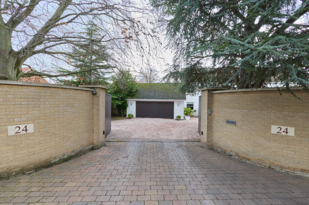 Barton Mills, Bury St. Edmunds